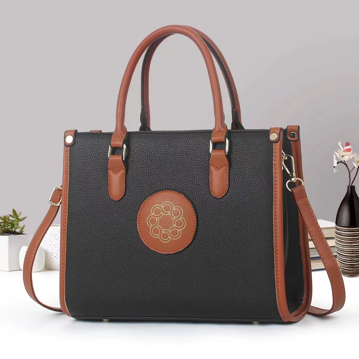 Korean-style Elegant Womens Casual Tote Handbag - Black